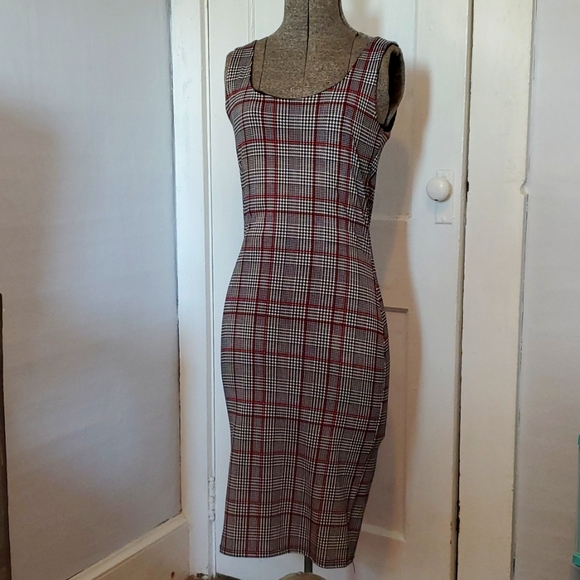 Joe & Elle Dresses & Skirts - Joe & Elle Pencil Skirt Fitted Midi Dress